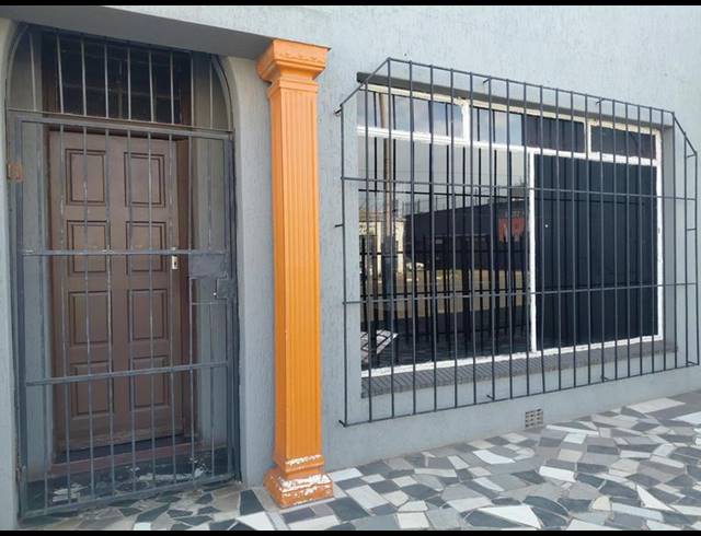 10 BEDROOM HOUSE FOR SALE IN JOHANNESBURG